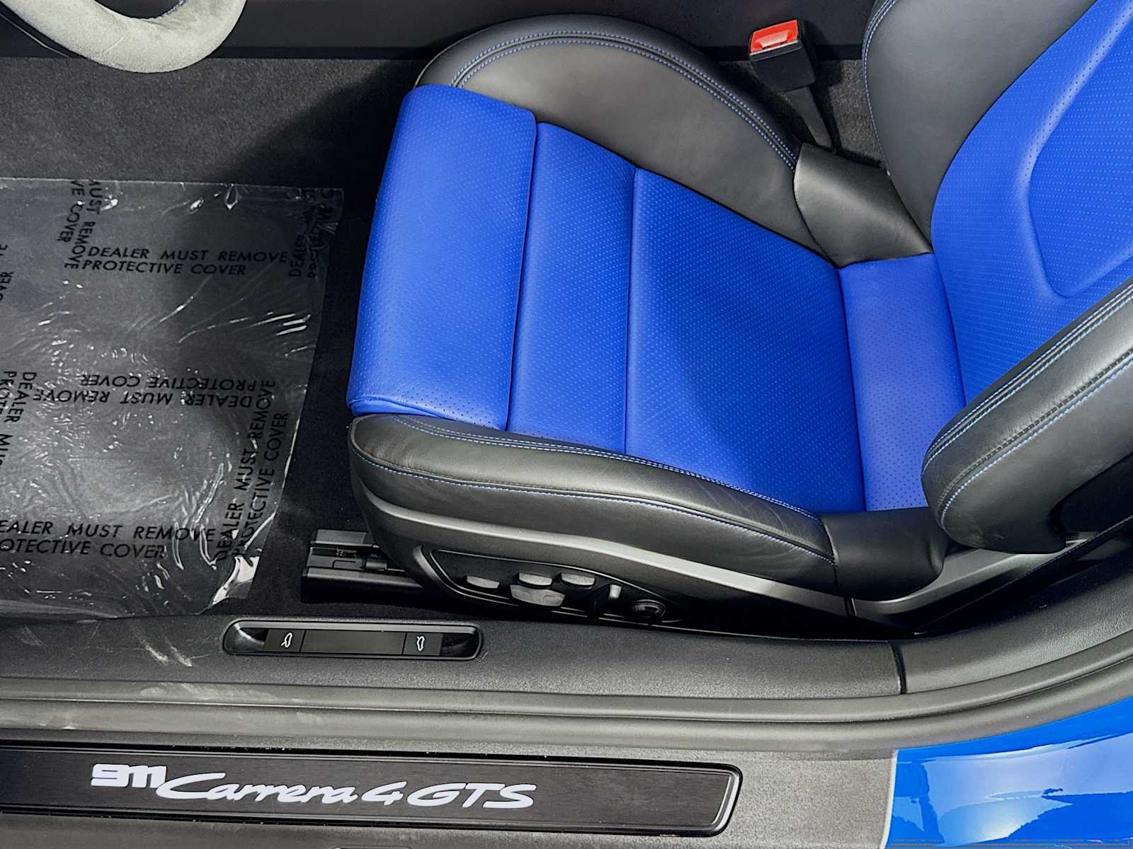 Thumbnail: 2023 Porsche 911 - 16