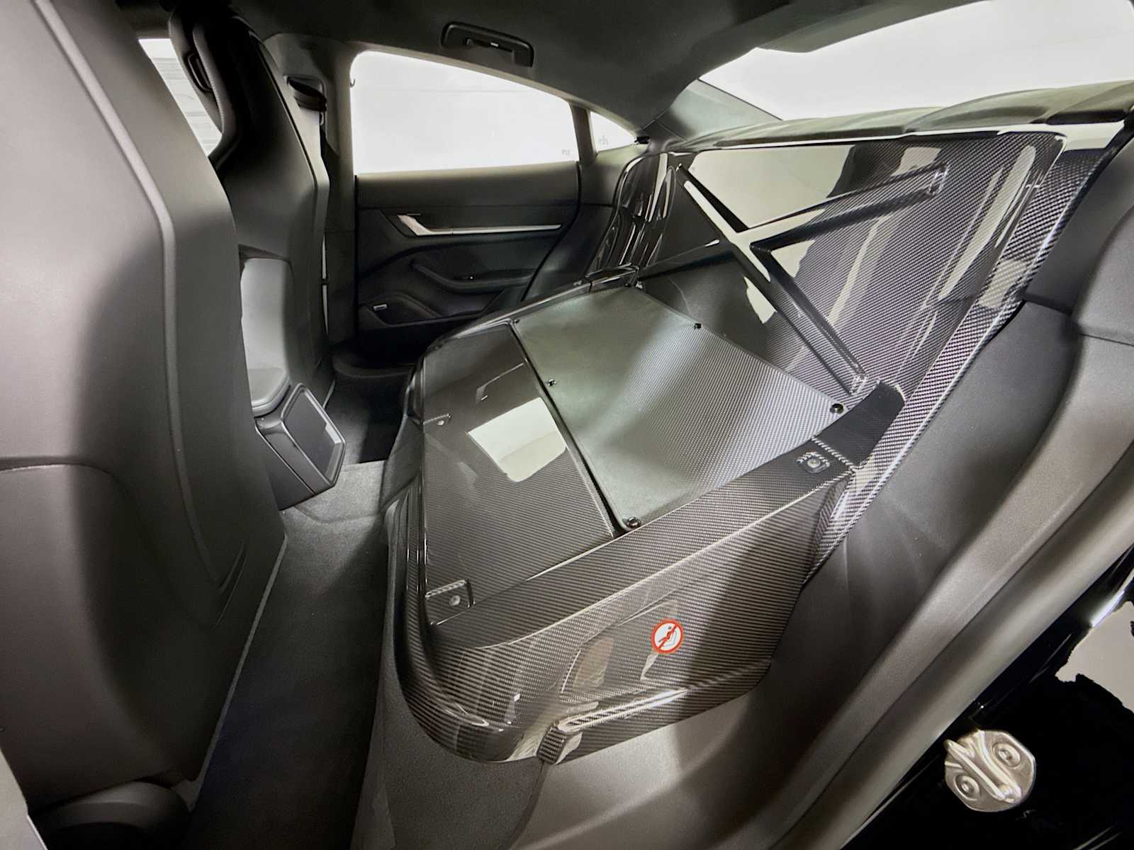 Thumbnail: 2025 Porsche Taycan - 17