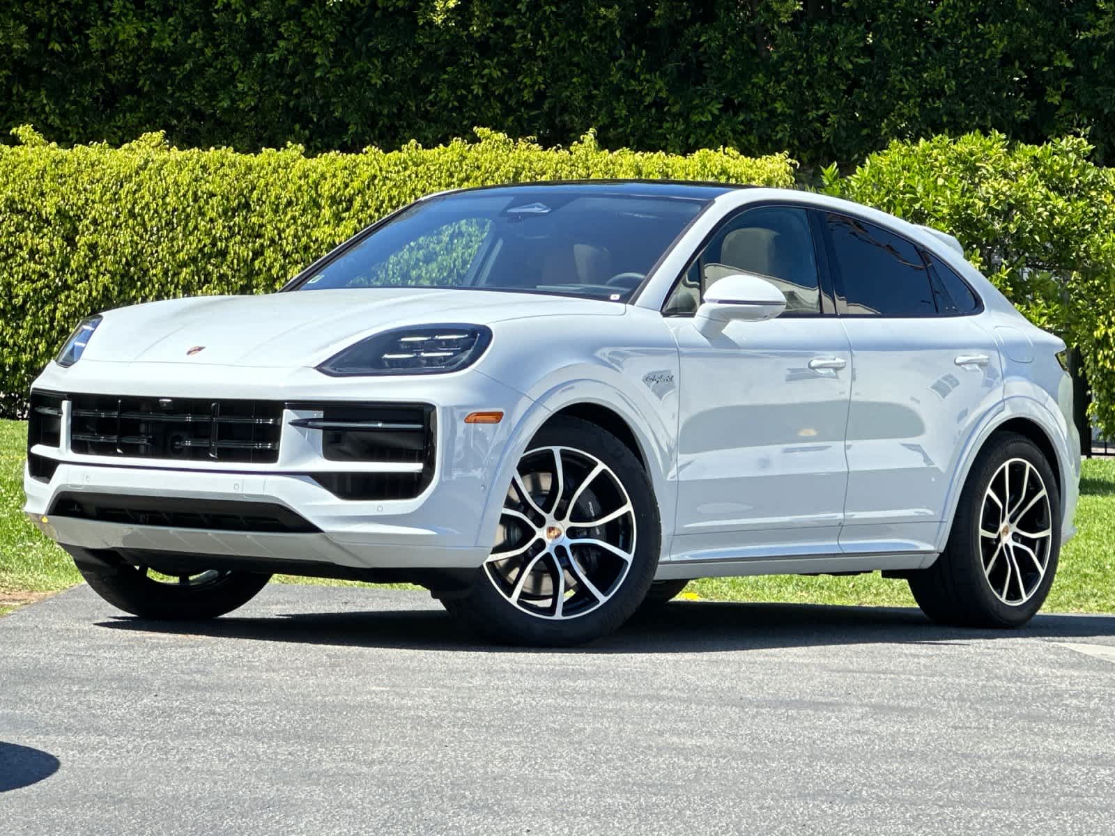 Thumbnail: 2026 Porsche Cayenne - 1
