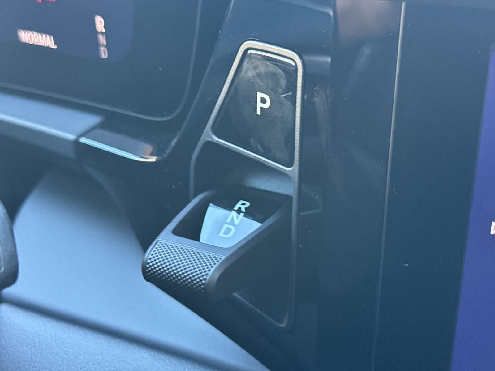 Thumbnail: 2026 Porsche Macan - 24