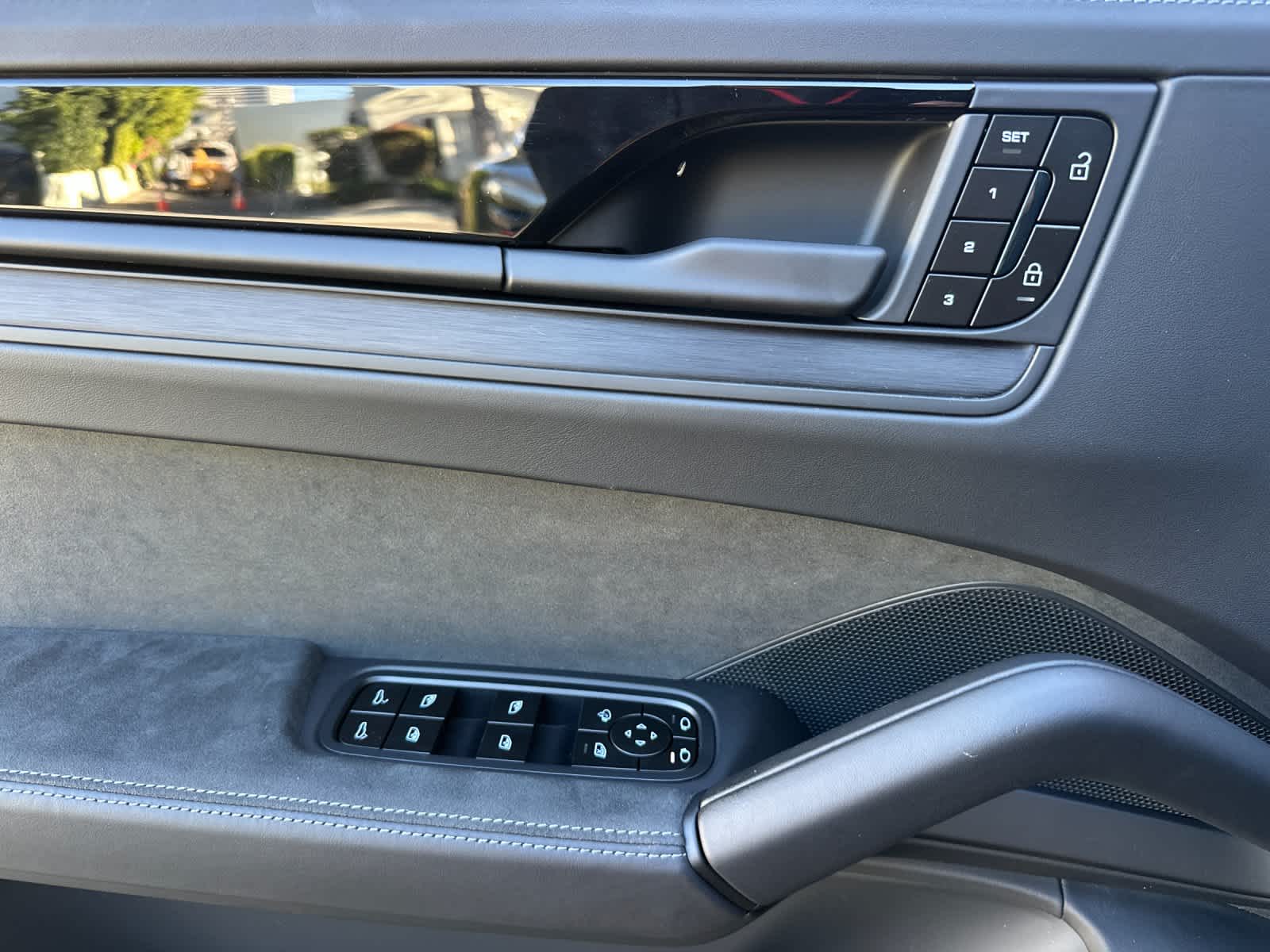 Thumbnail: 2026 Porsche Cayenne - 12