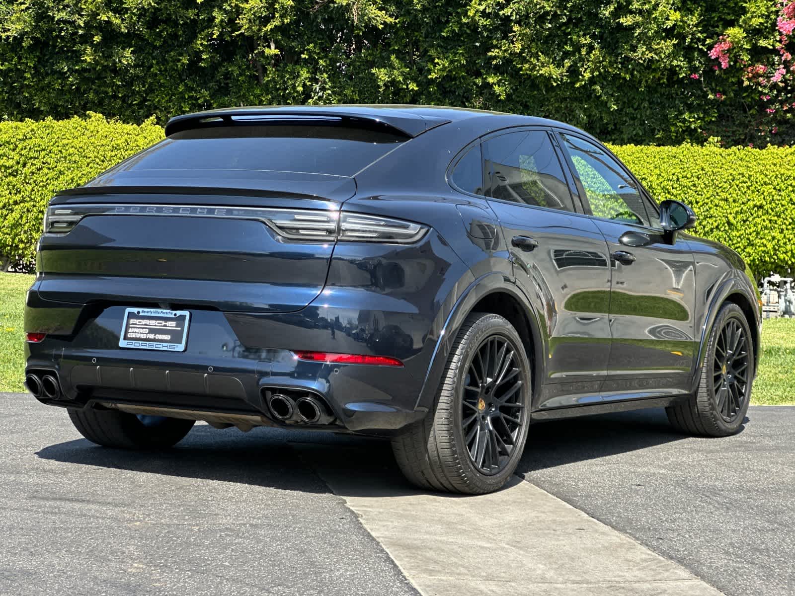 Thumbnail: 2023 Porsche Cayenne - 8