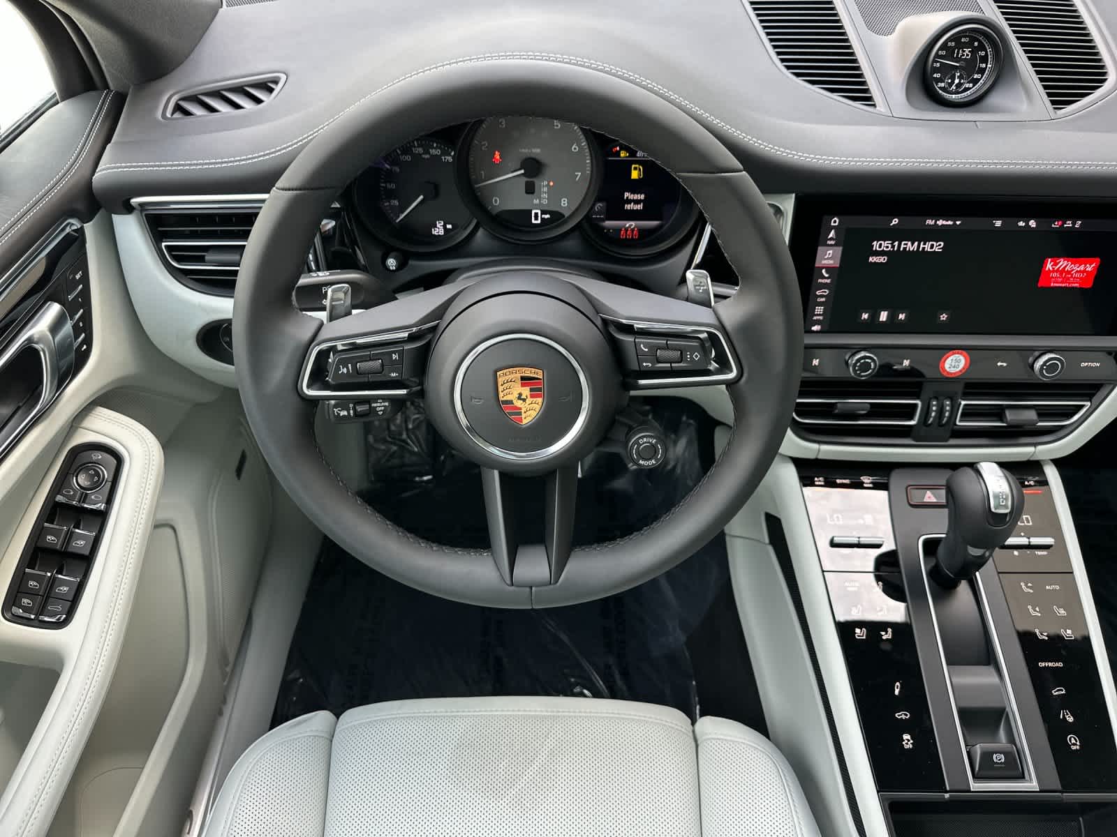 Thumbnail: 2026 Porsche Macan - 15