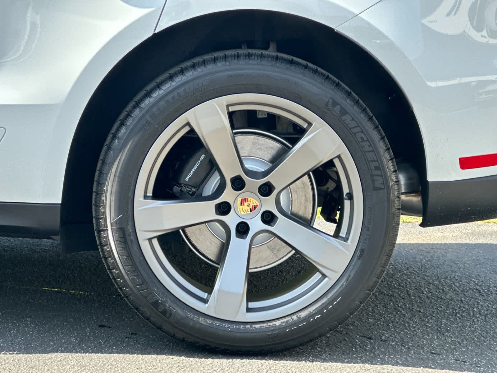 Thumbnail: 2026 Porsche Macan - 30