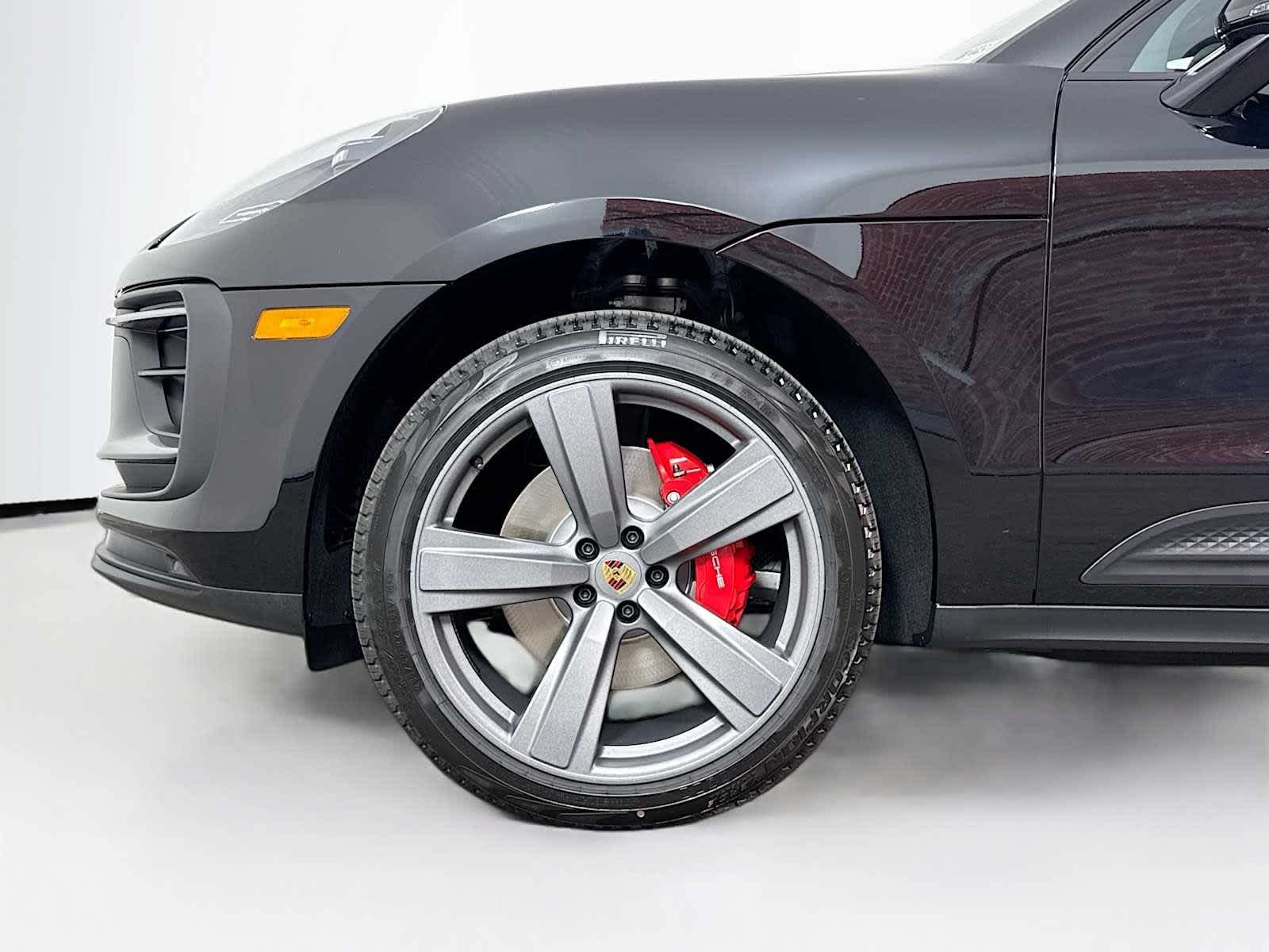 Thumbnail: 2025 Porsche Macan - 24