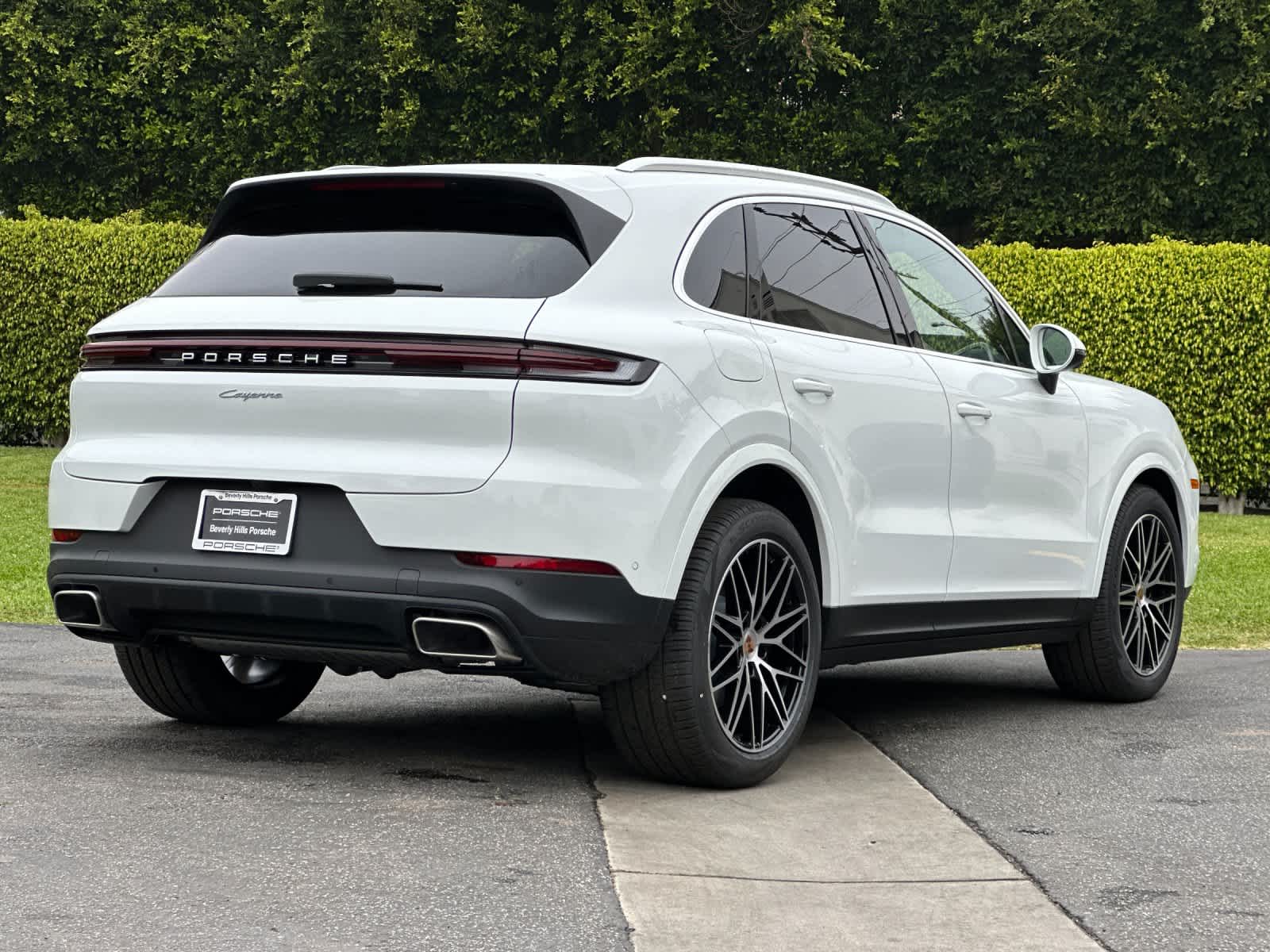 Thumbnail: 2026 Porsche Cayenne - 8