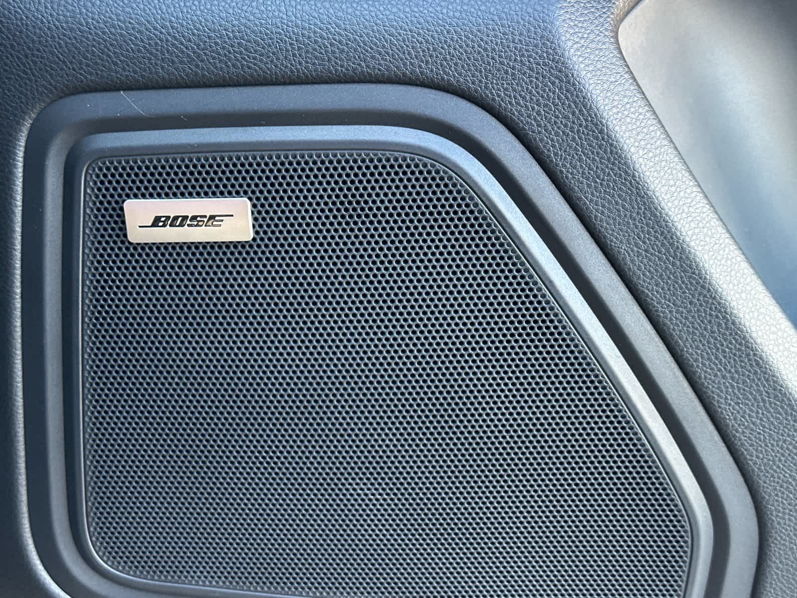 Thumbnail: 2025 Porsche Macan - 20