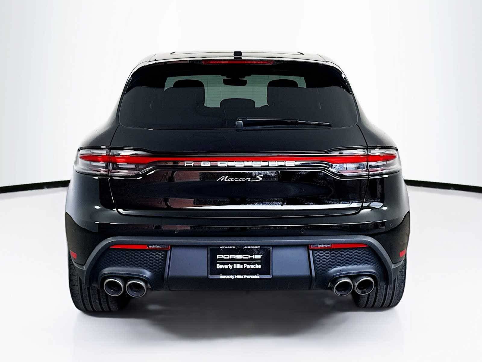 Thumbnail: 2025 Porsche Macan - 10