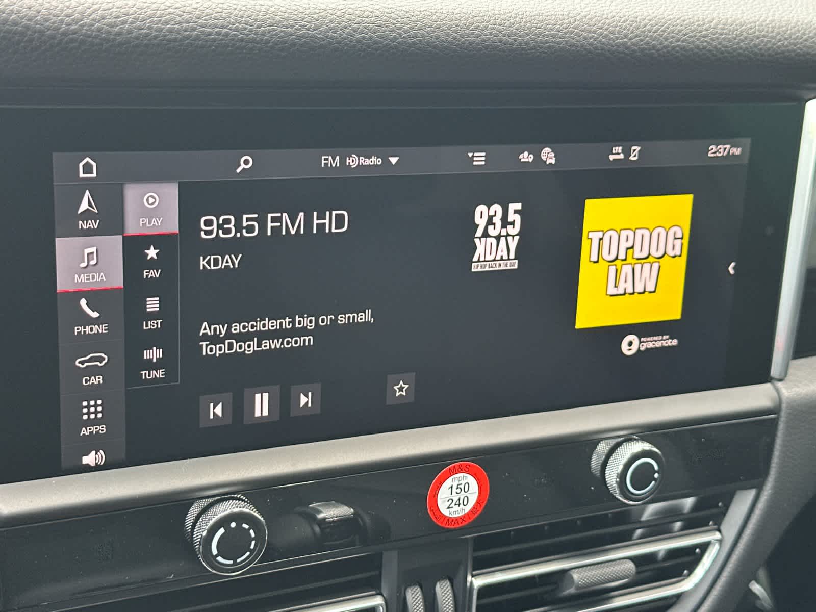 Thumbnail: 2026 Porsche Macan - 21