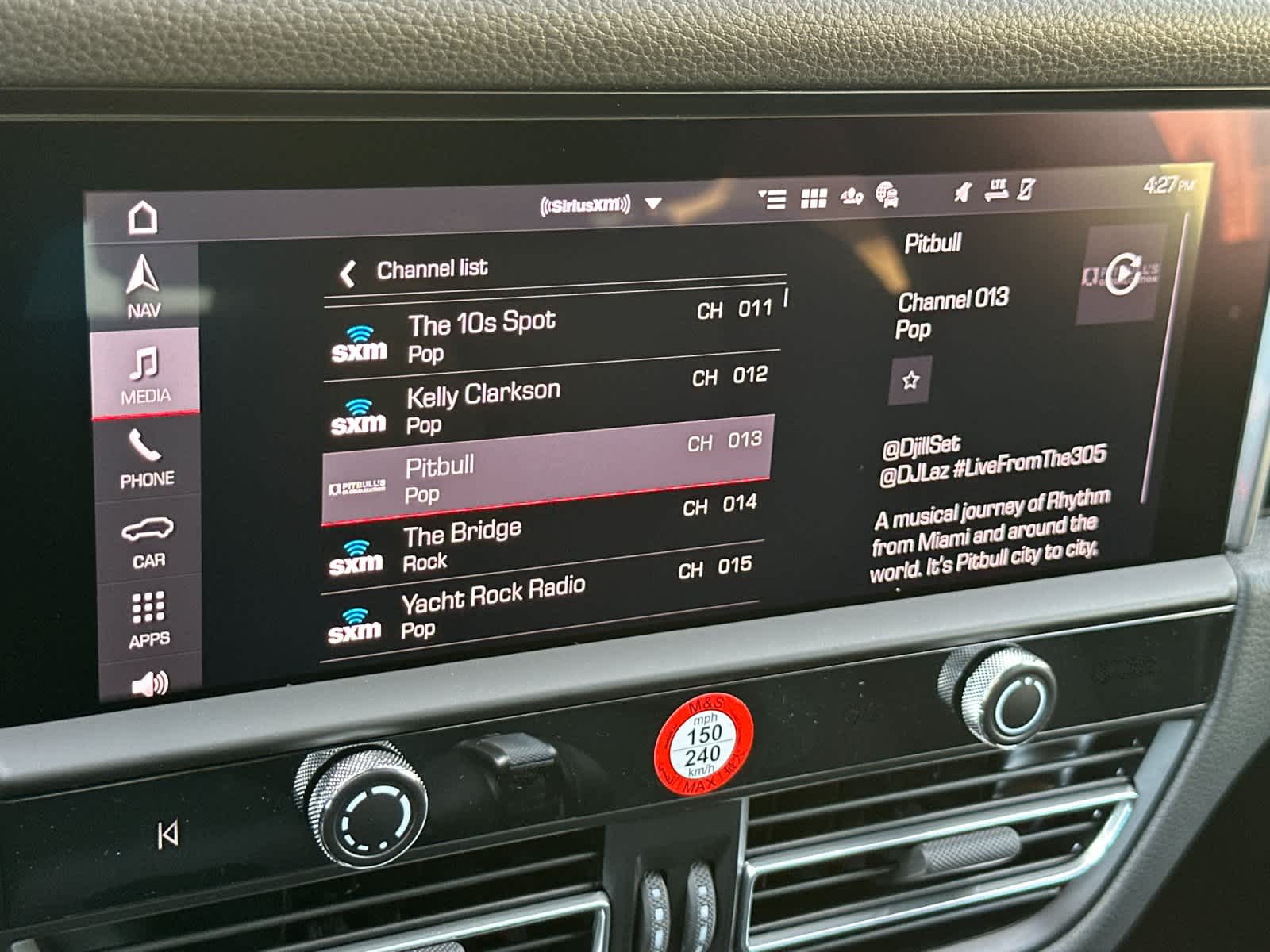 Thumbnail: 2026 Porsche Macan - 20