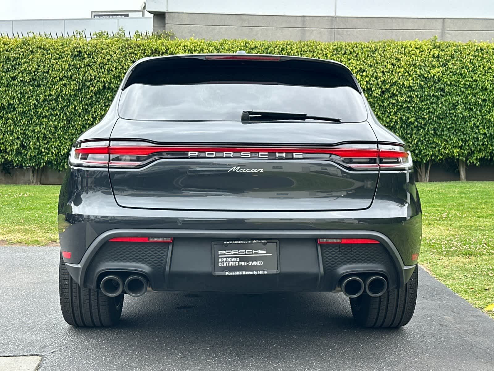 Thumbnail: 2025 Porsche Macan - 7