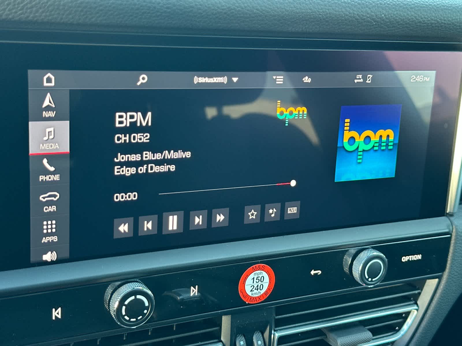 Thumbnail: 2025 Porsche Macan - 20