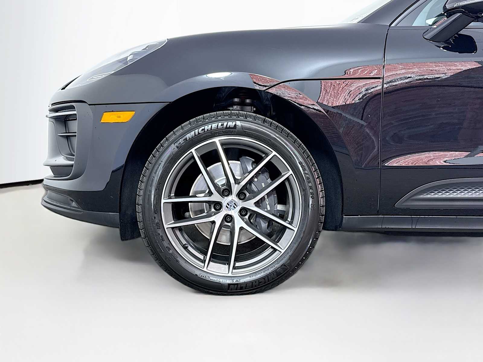 Thumbnail: 2025 Porsche Macan - 24