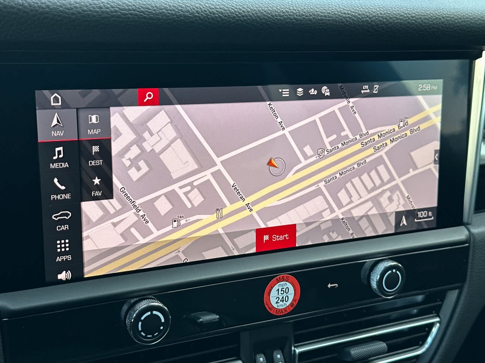 Thumbnail: 2026 Porsche Macan - 21