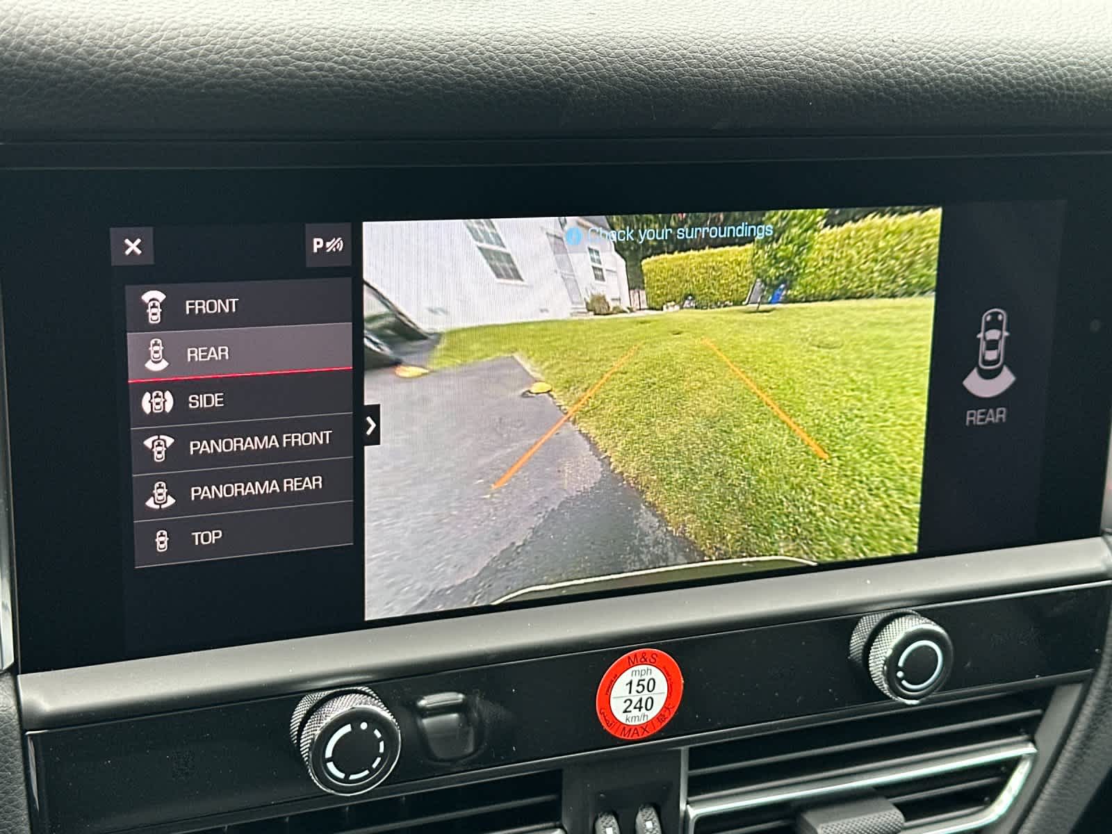 Thumbnail: 2026 Porsche Macan - 22