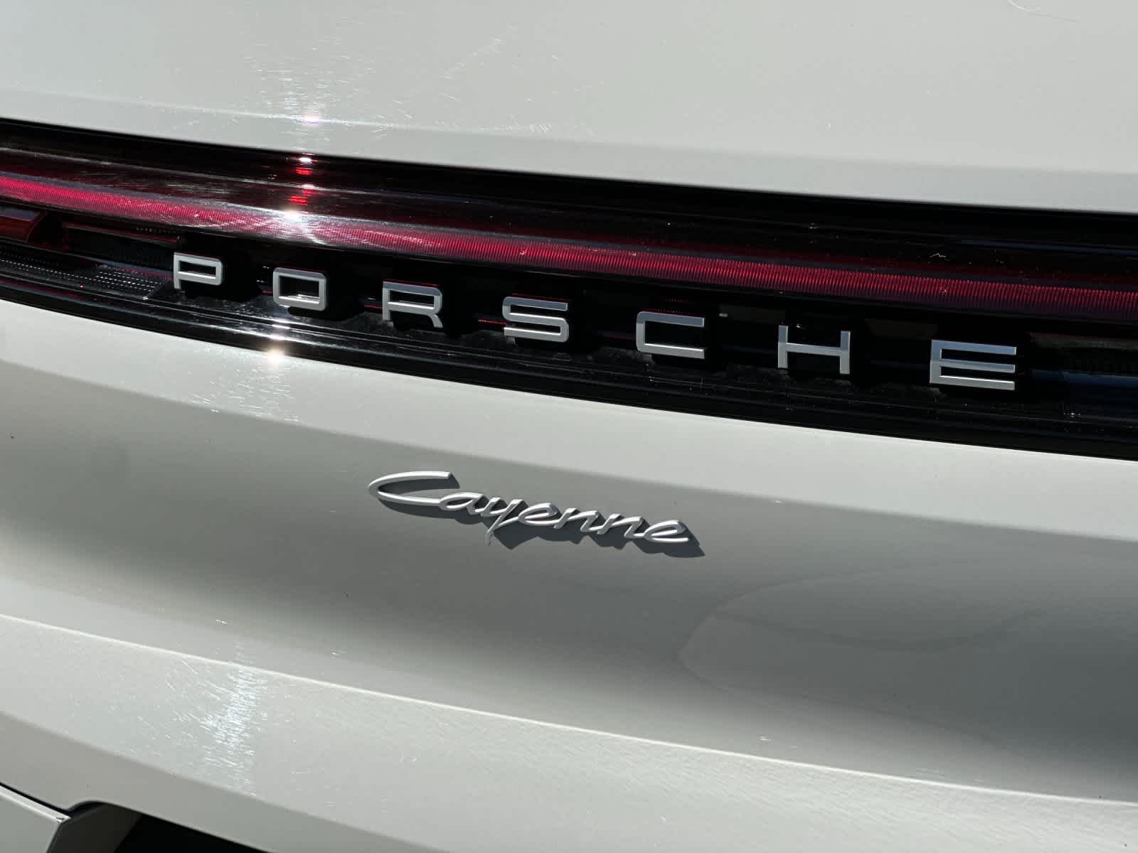 Thumbnail: 2025 Porsche Cayenne - 32