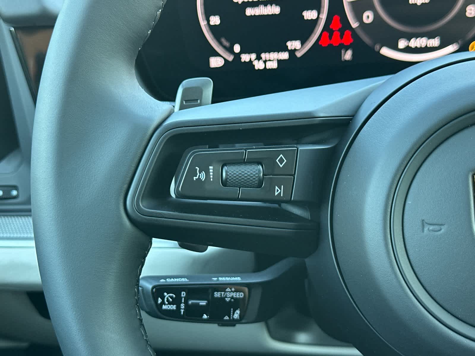 Thumbnail: 2026 Porsche Cayenne - 28