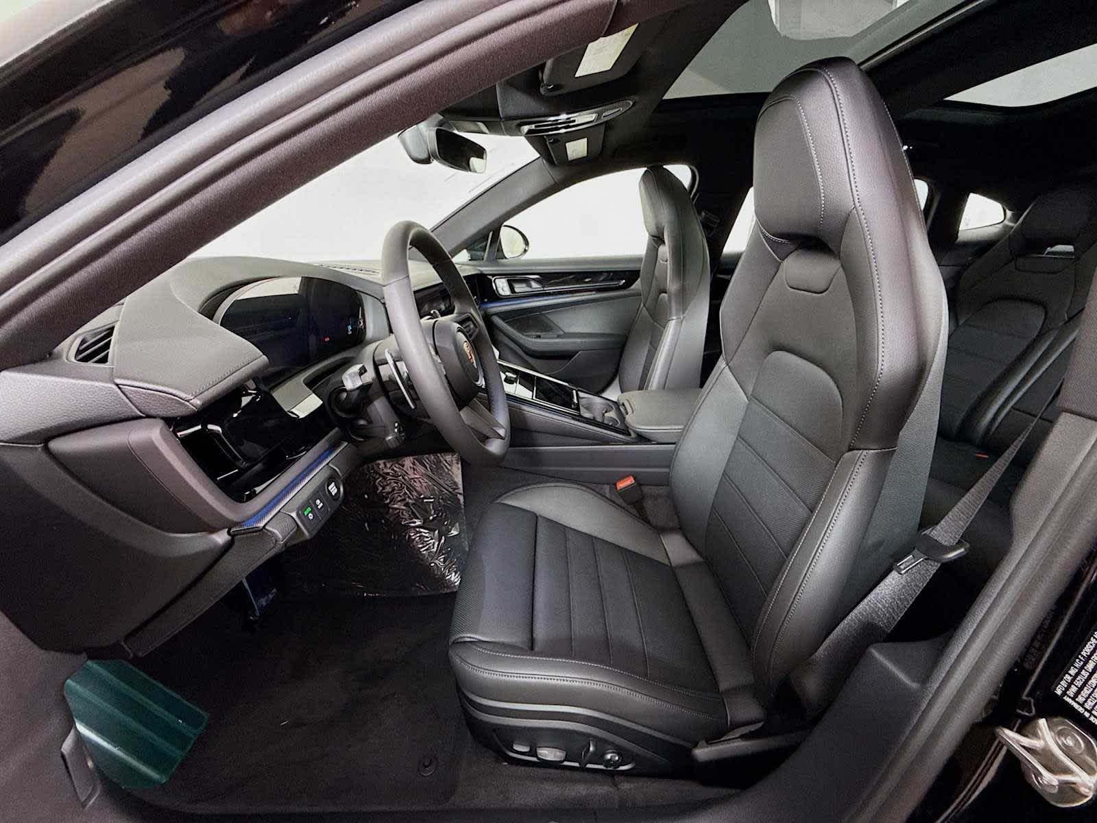 Thumbnail: 2026 Porsche Panamera - 5