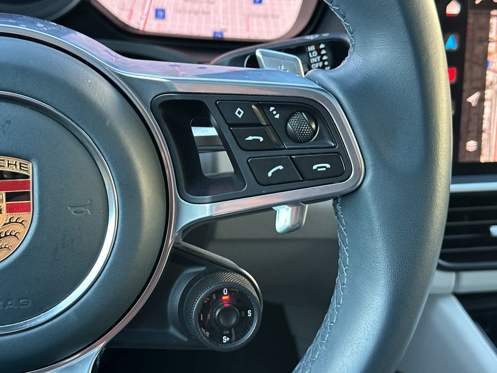 Thumbnail: 2023 Porsche Cayenne - 28