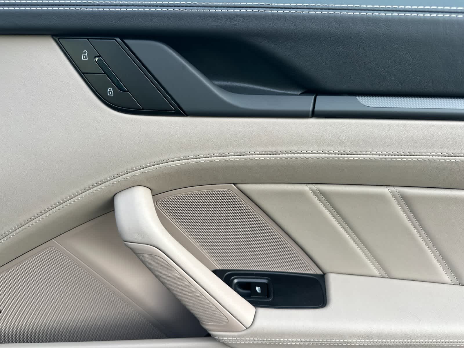 Thumbnail: 2026 Porsche 911 - 14