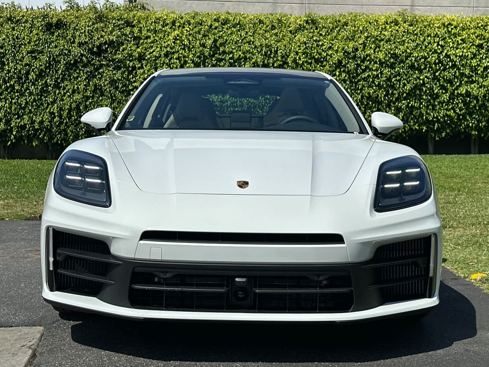 Thumbnail: 2026 Porsche Panamera - 11