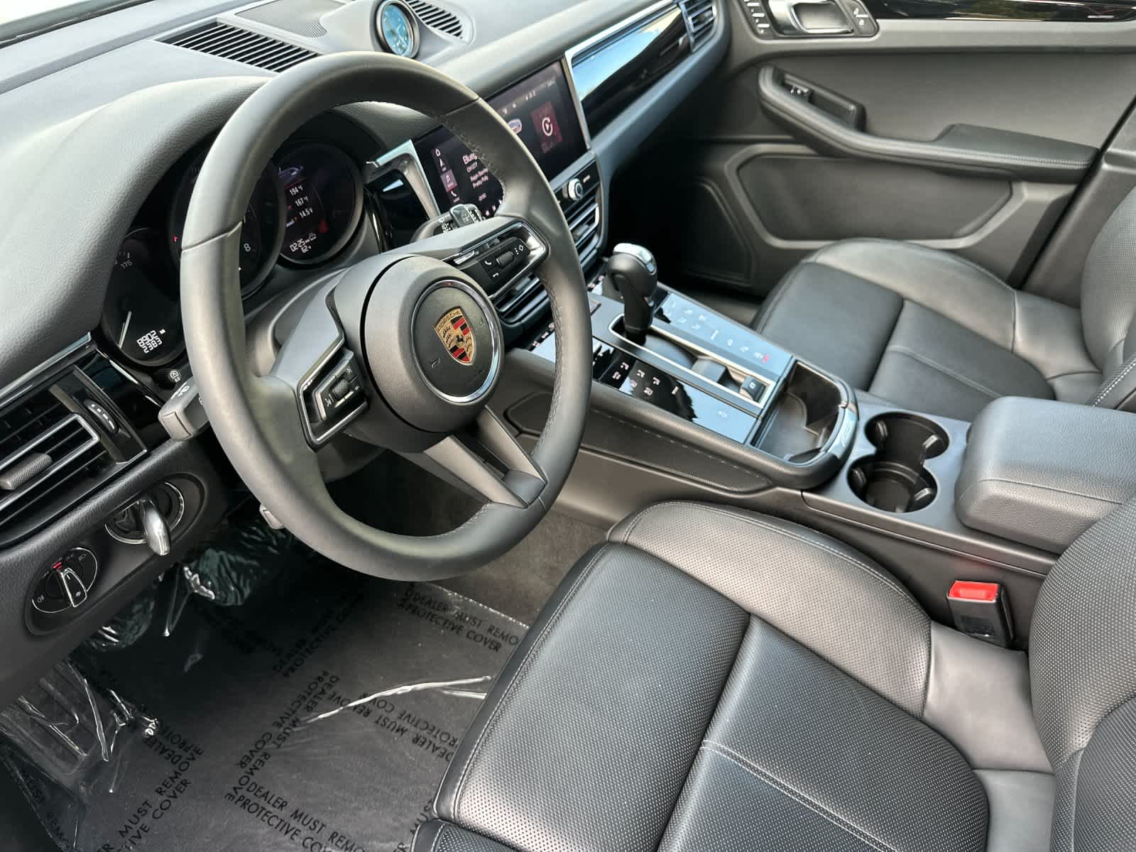 Thumbnail: 2025 Porsche Macan - 4