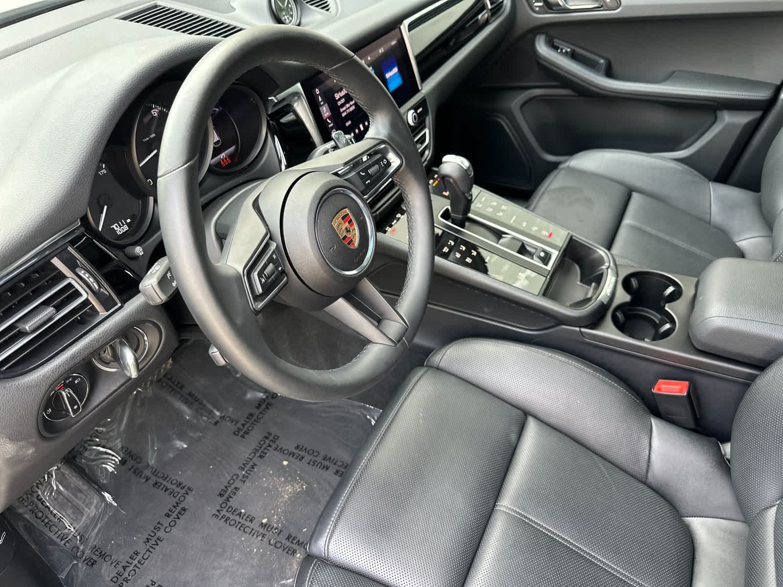 Thumbnail: 2025 Porsche Macan - 4