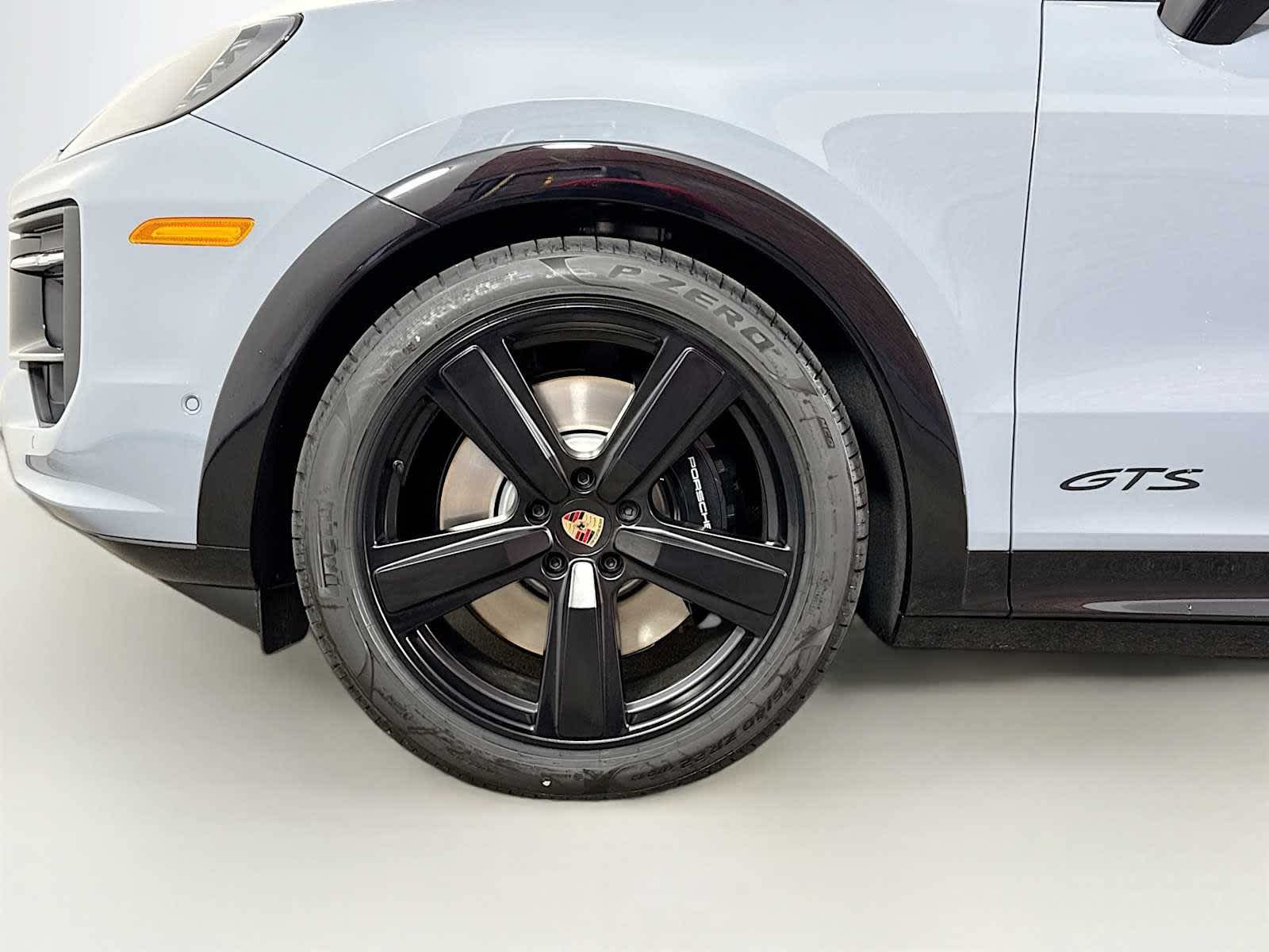 Thumbnail: 2025 Porsche Cayenne - 24