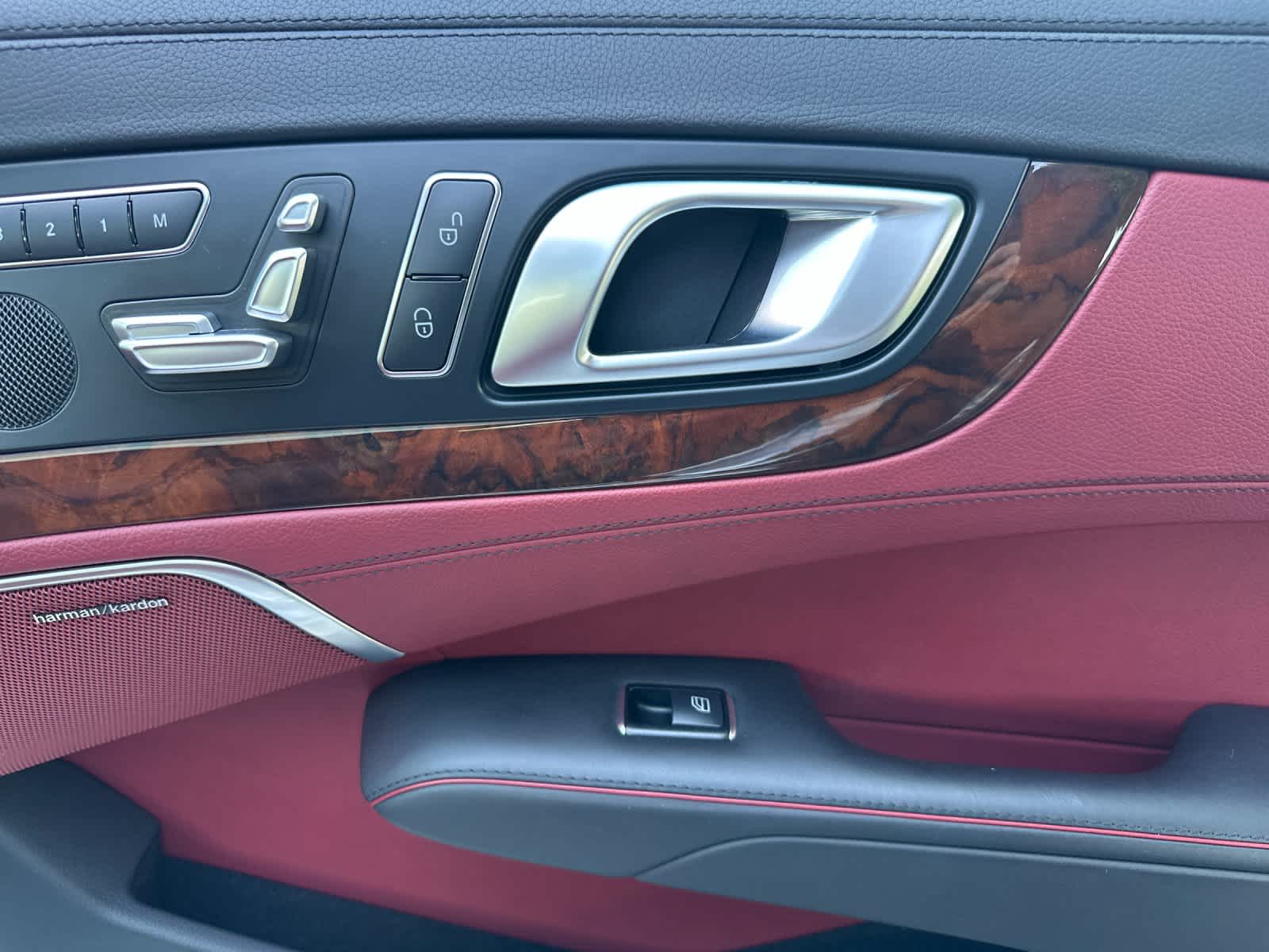 Thumbnail: 2017 Mercedes-Benz SL-Class - 15