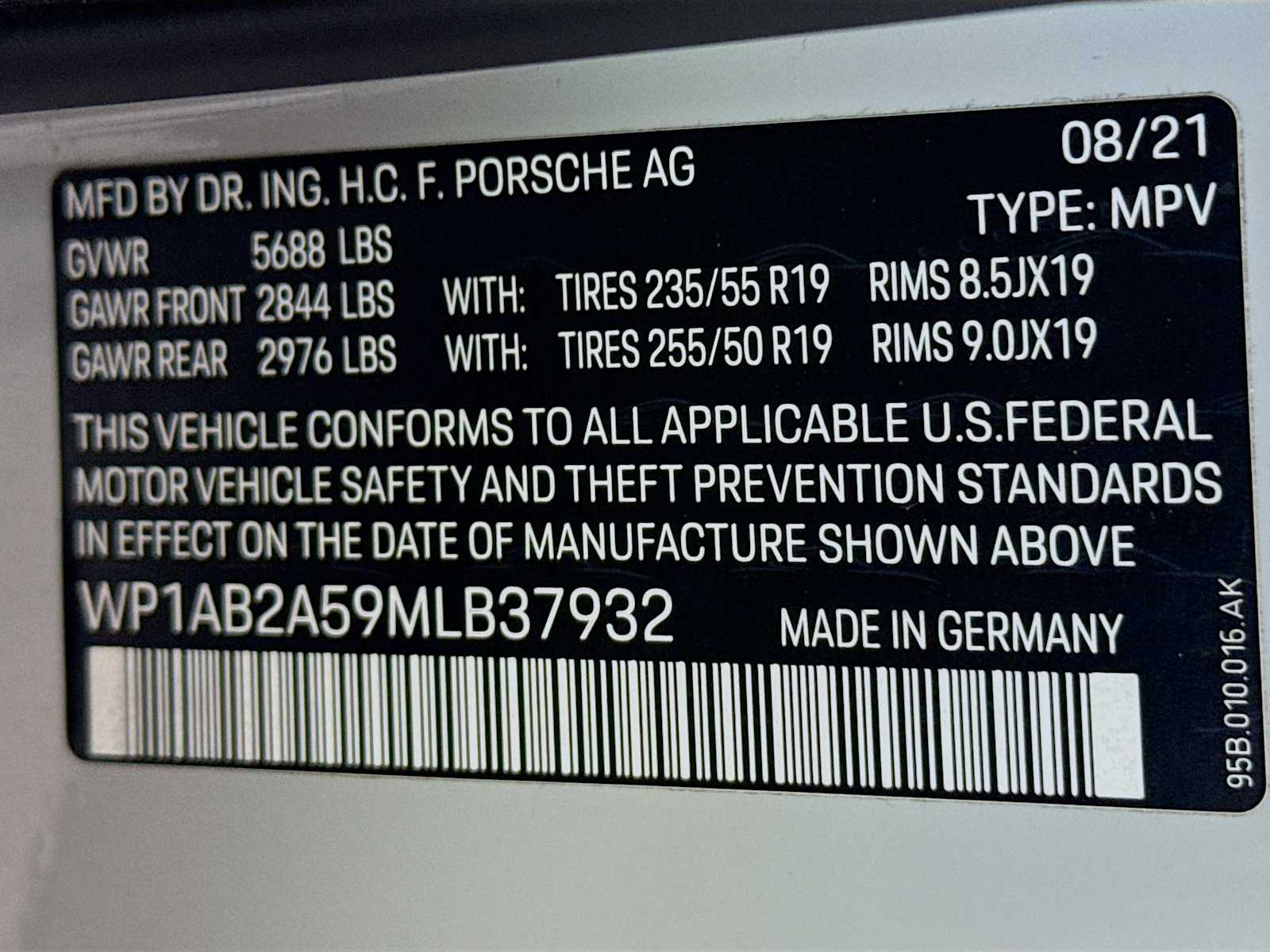 Thumbnail: 2021 Porsche Macan - 26