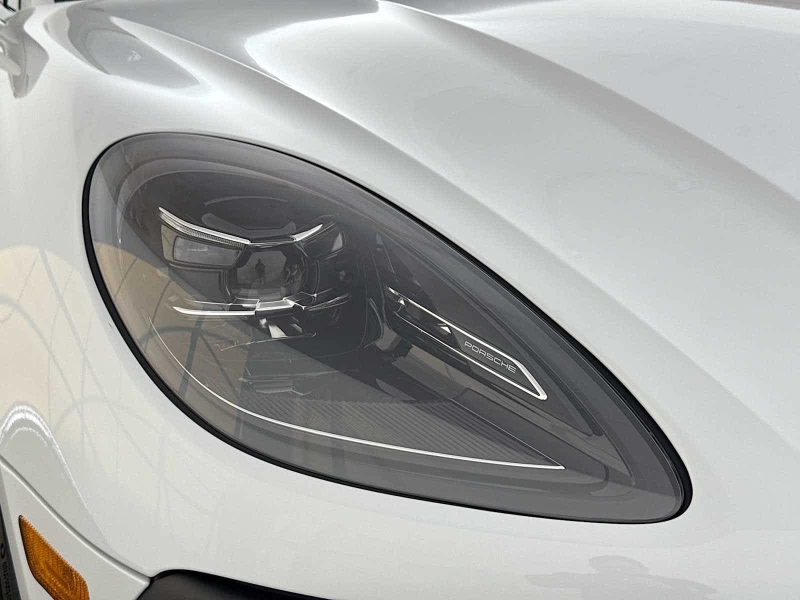 Thumbnail: 2026 Porsche Macan - 28