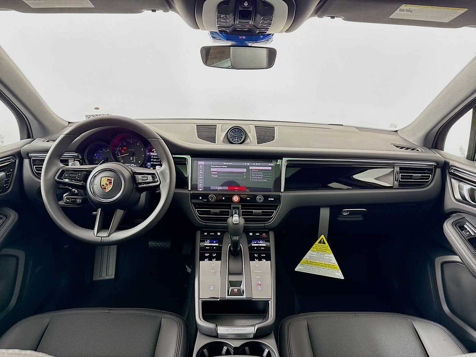 Thumbnail: 2026 Porsche Macan - 27