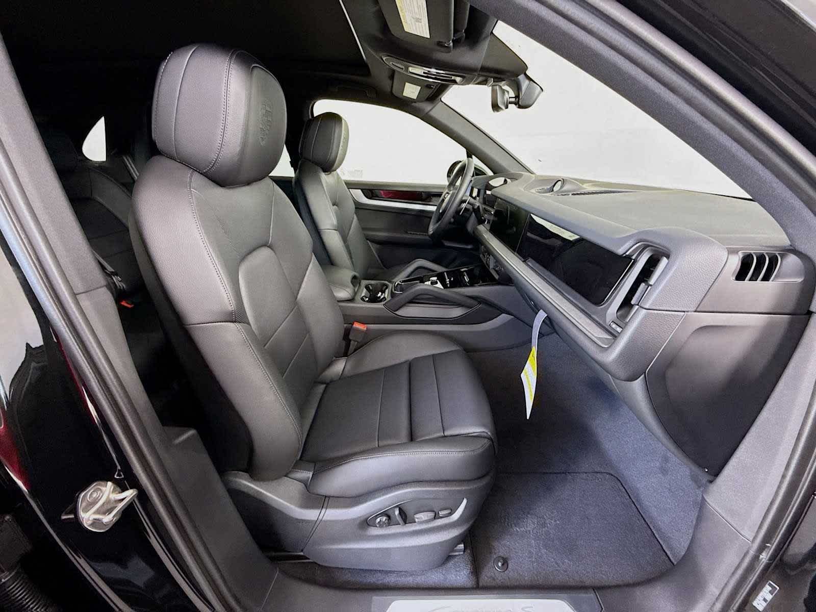 Thumbnail: 2026 Porsche Cayenne - 21