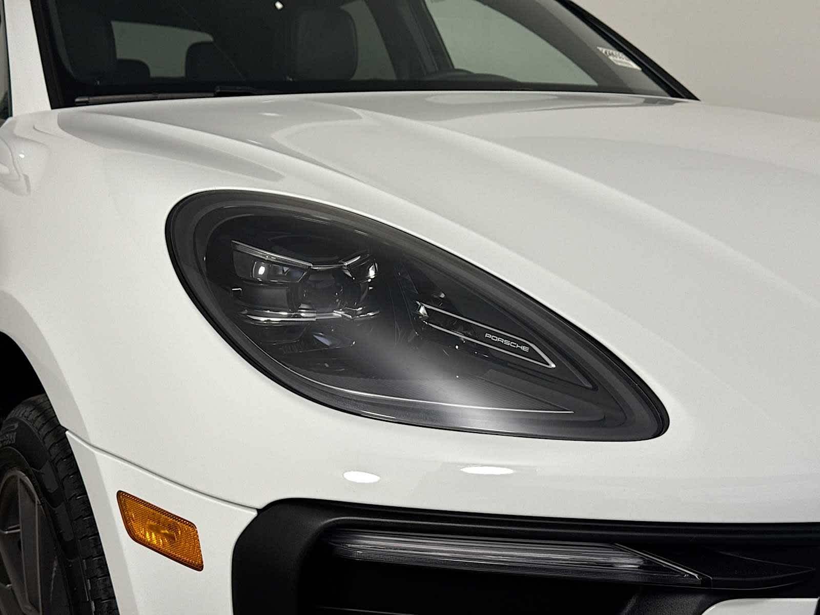 Thumbnail: 2024 Porsche Macan - 28