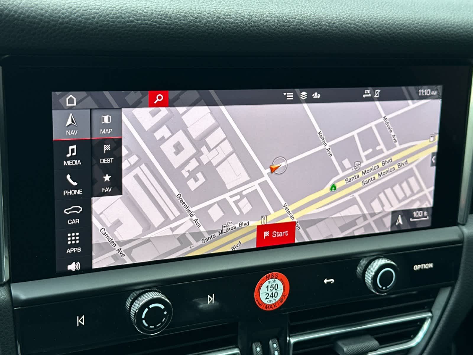 Thumbnail: 2025 Porsche Macan - 21