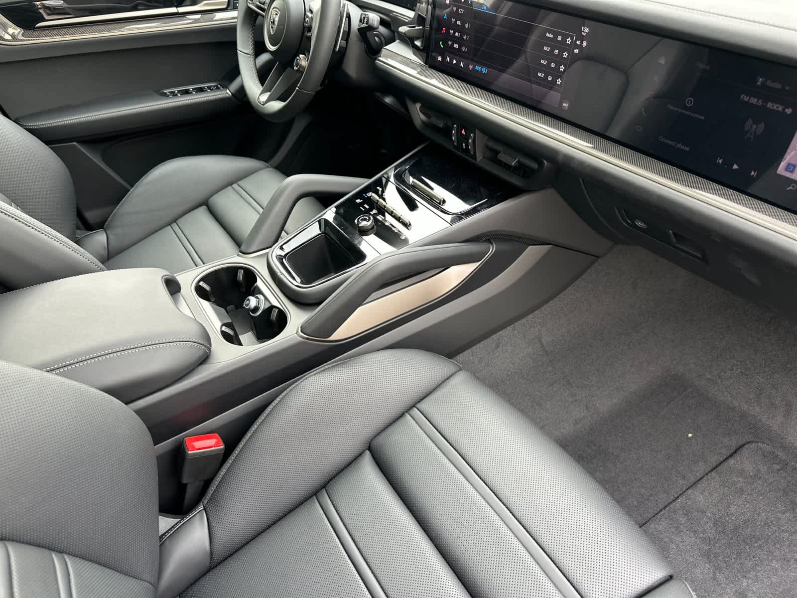 Thumbnail: 2026 Porsche Cayenne - 17