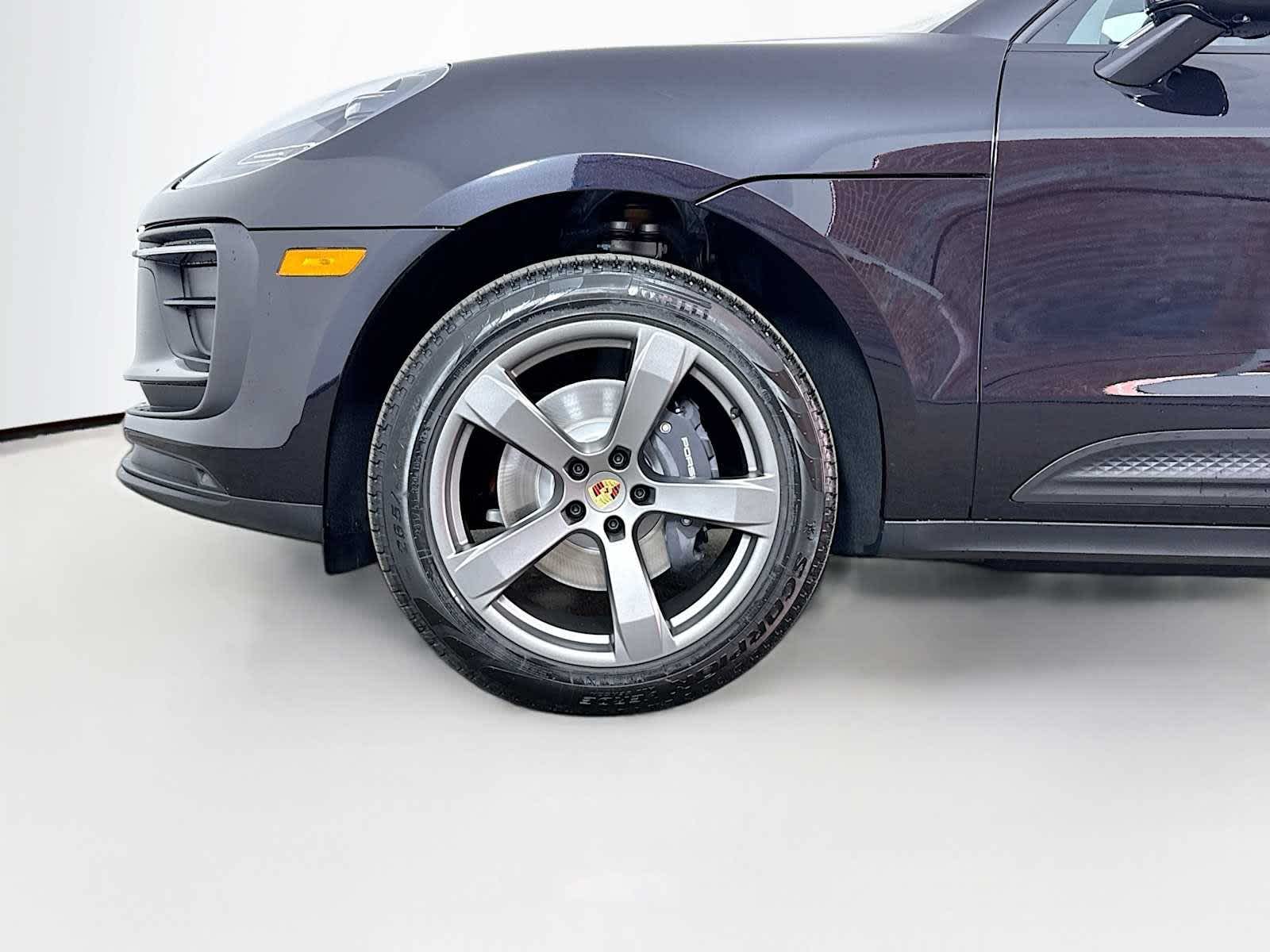 Thumbnail: 2026 Porsche Macan - 24