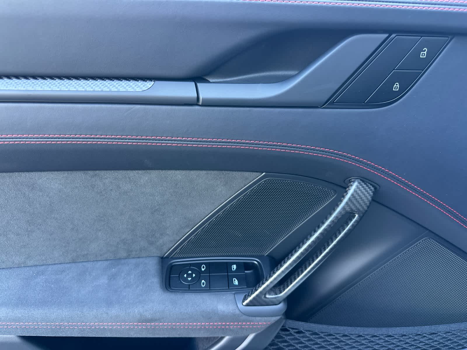 Thumbnail: 2025 Porsche 911 - 11