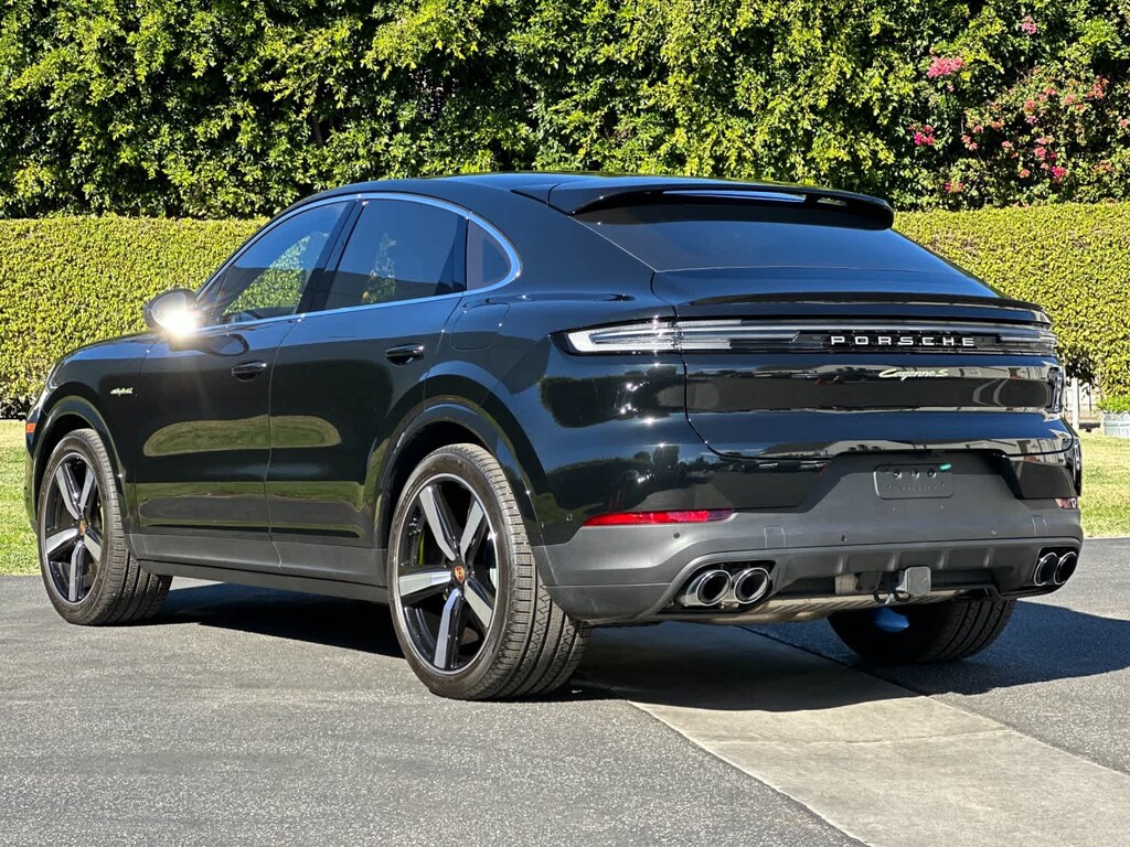 New 2025 Porsche Cayenne S E-Hybrid SUV