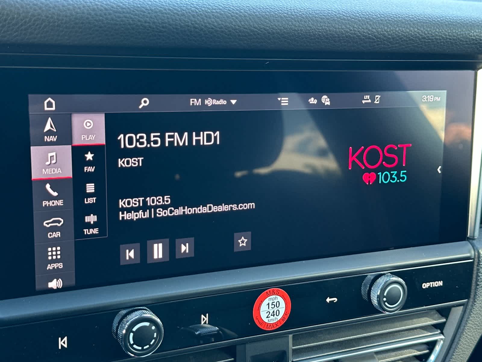 Thumbnail: 2026 Porsche Macan - 21