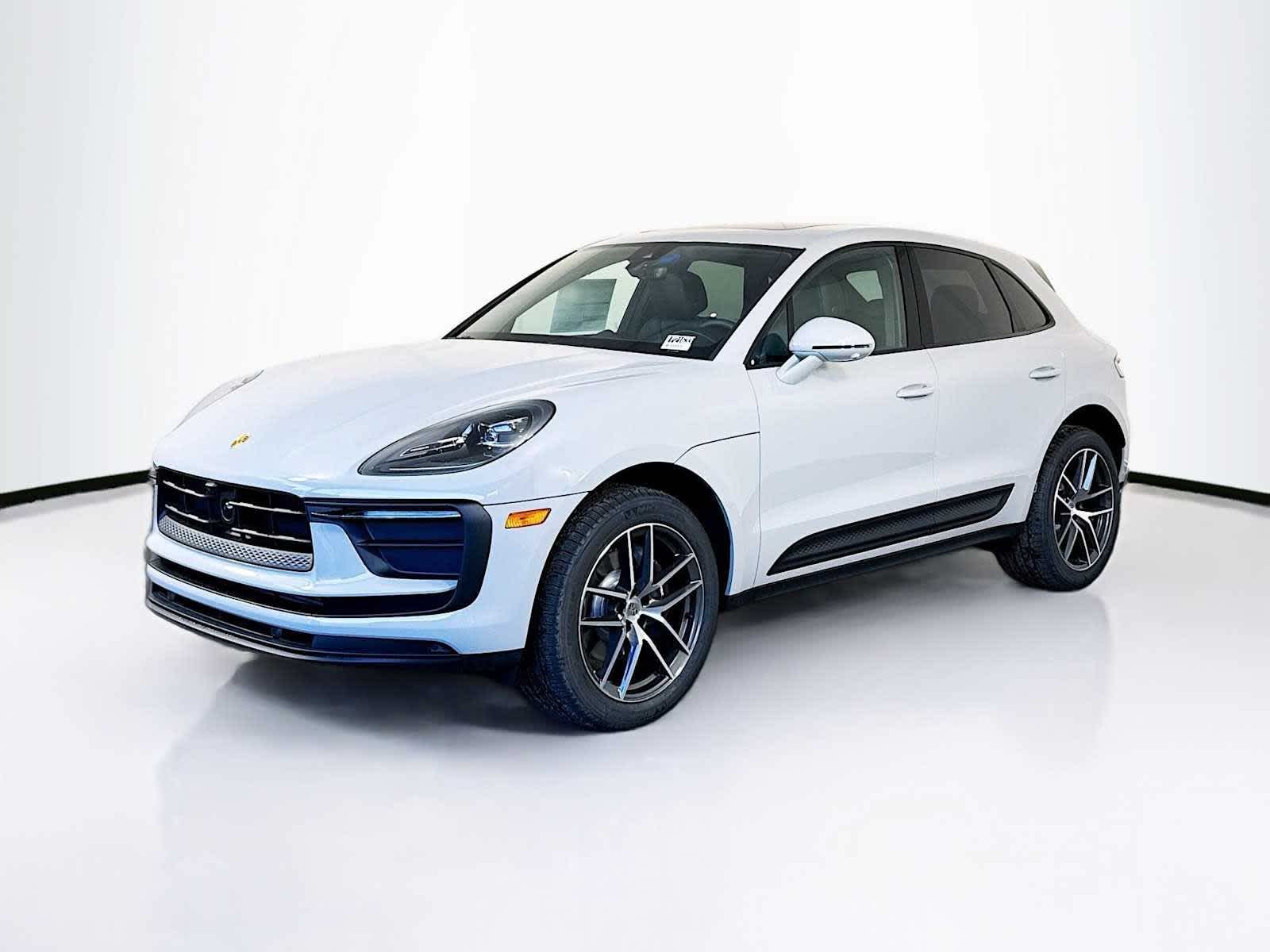 Thumbnail: 2026 Porsche Macan - 1