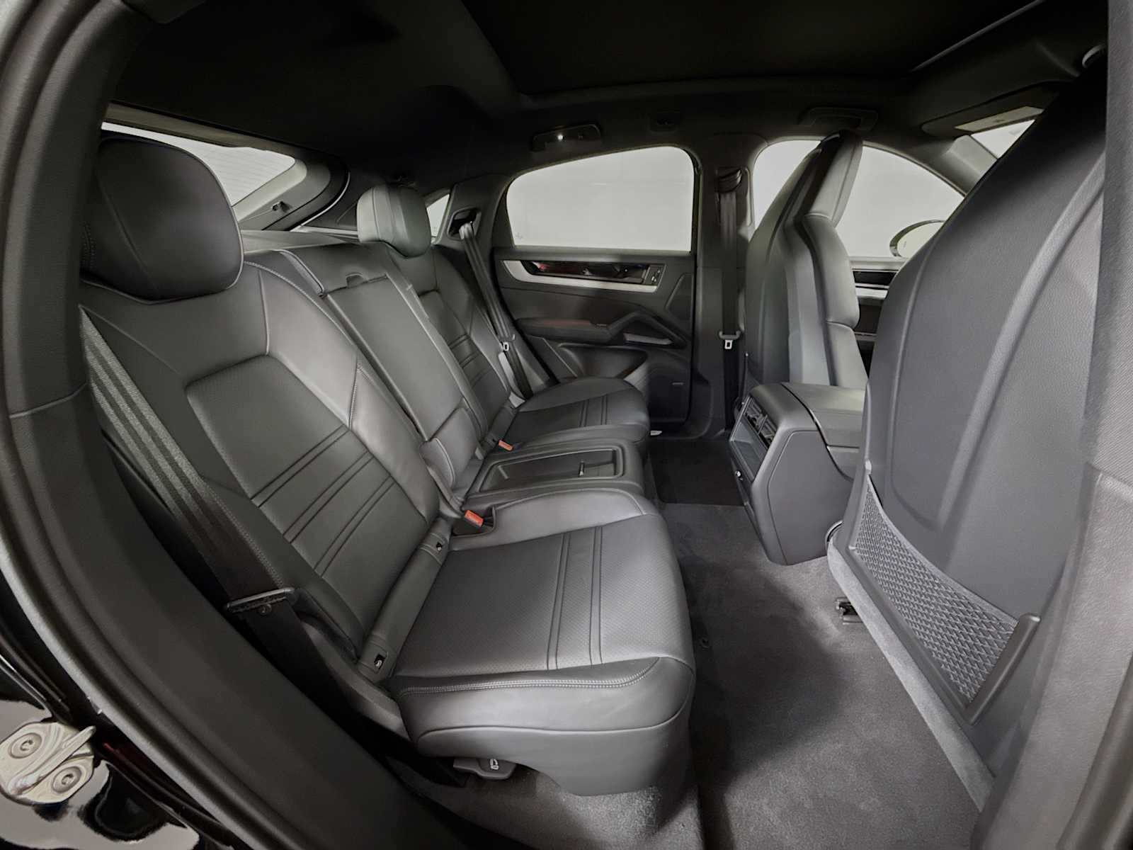 Thumbnail: 2026 Porsche Cayenne - 20