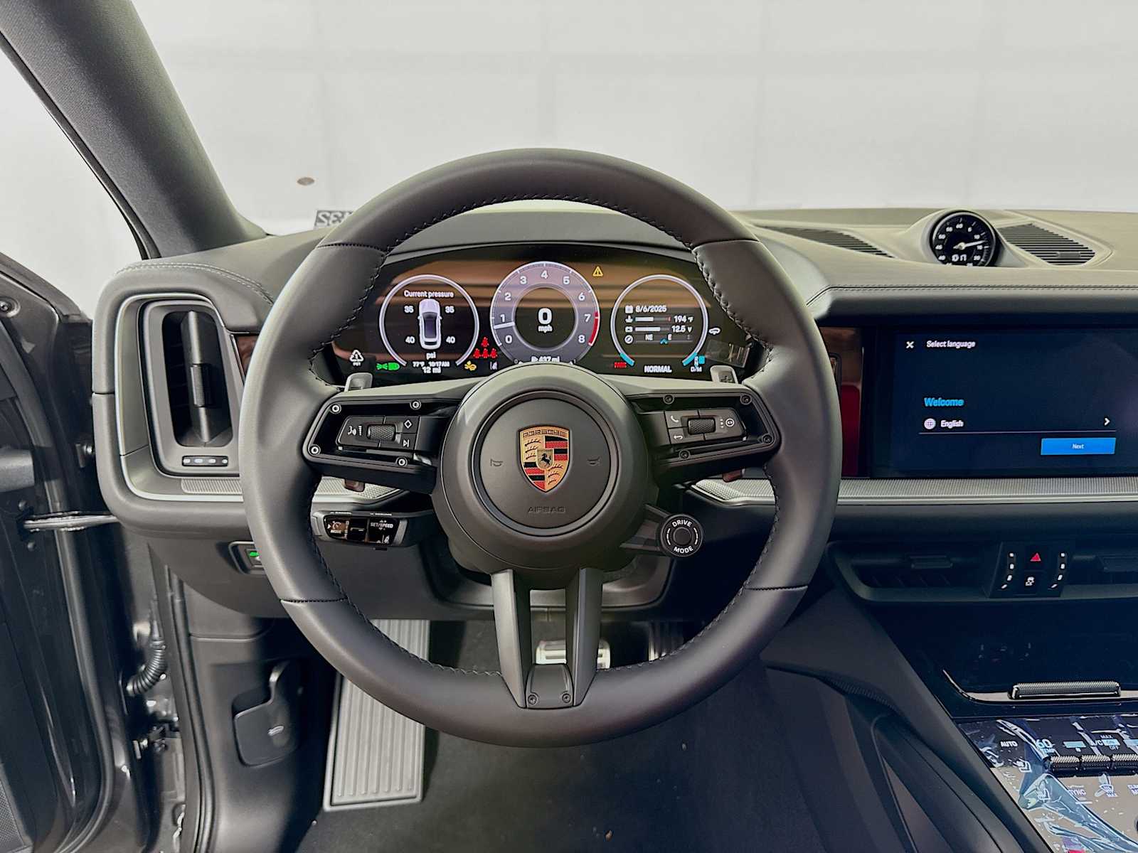 Thumbnail: 2025 Porsche Cayenne - 12