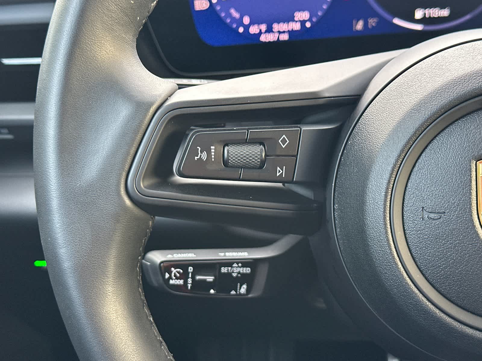 Thumbnail: 2025 Porsche Macan - 28