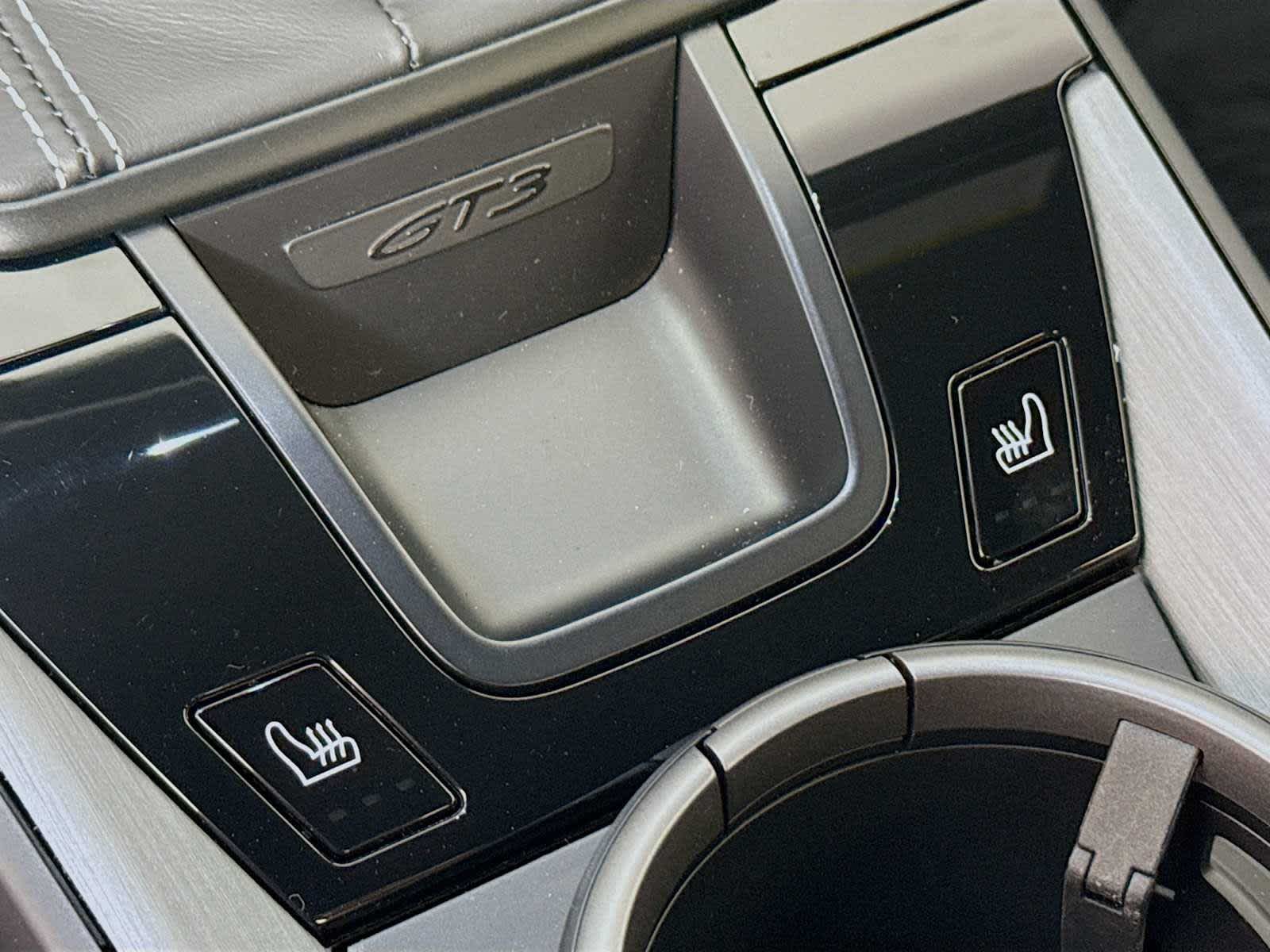 Thumbnail: 2022 Porsche 911 - 17