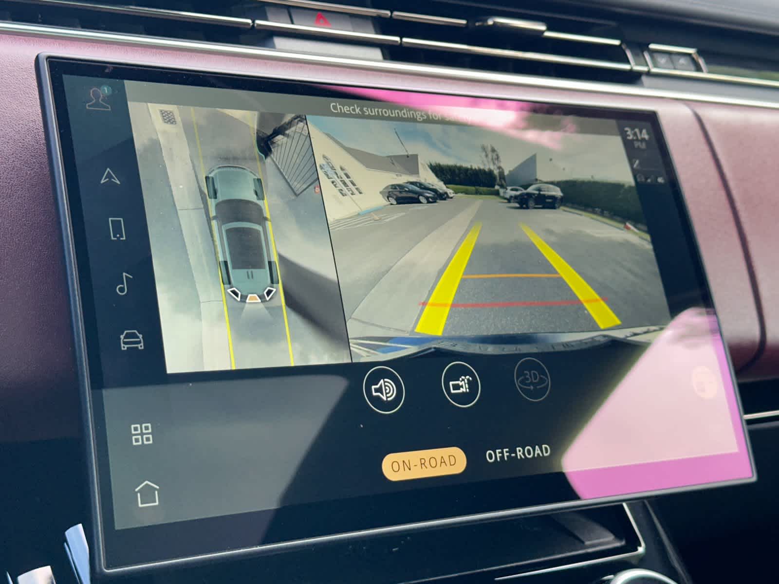 Thumbnail: 2023 Land Rover Range Rover Sport - 23