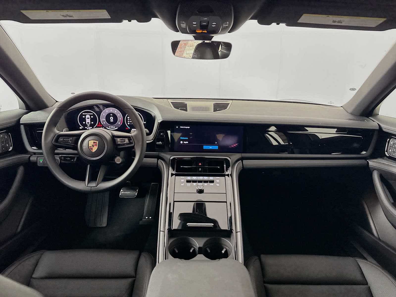 Thumbnail: 2025 Porsche Panamera - 27