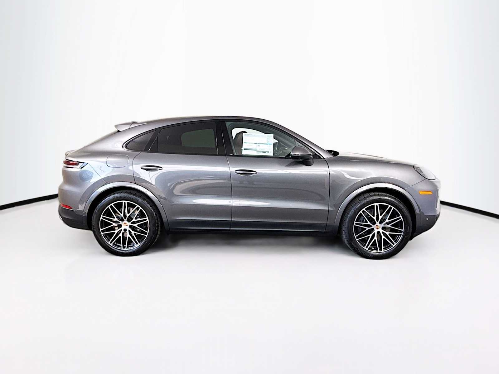 Thumbnail: 2025 Porsche Cayenne - 8