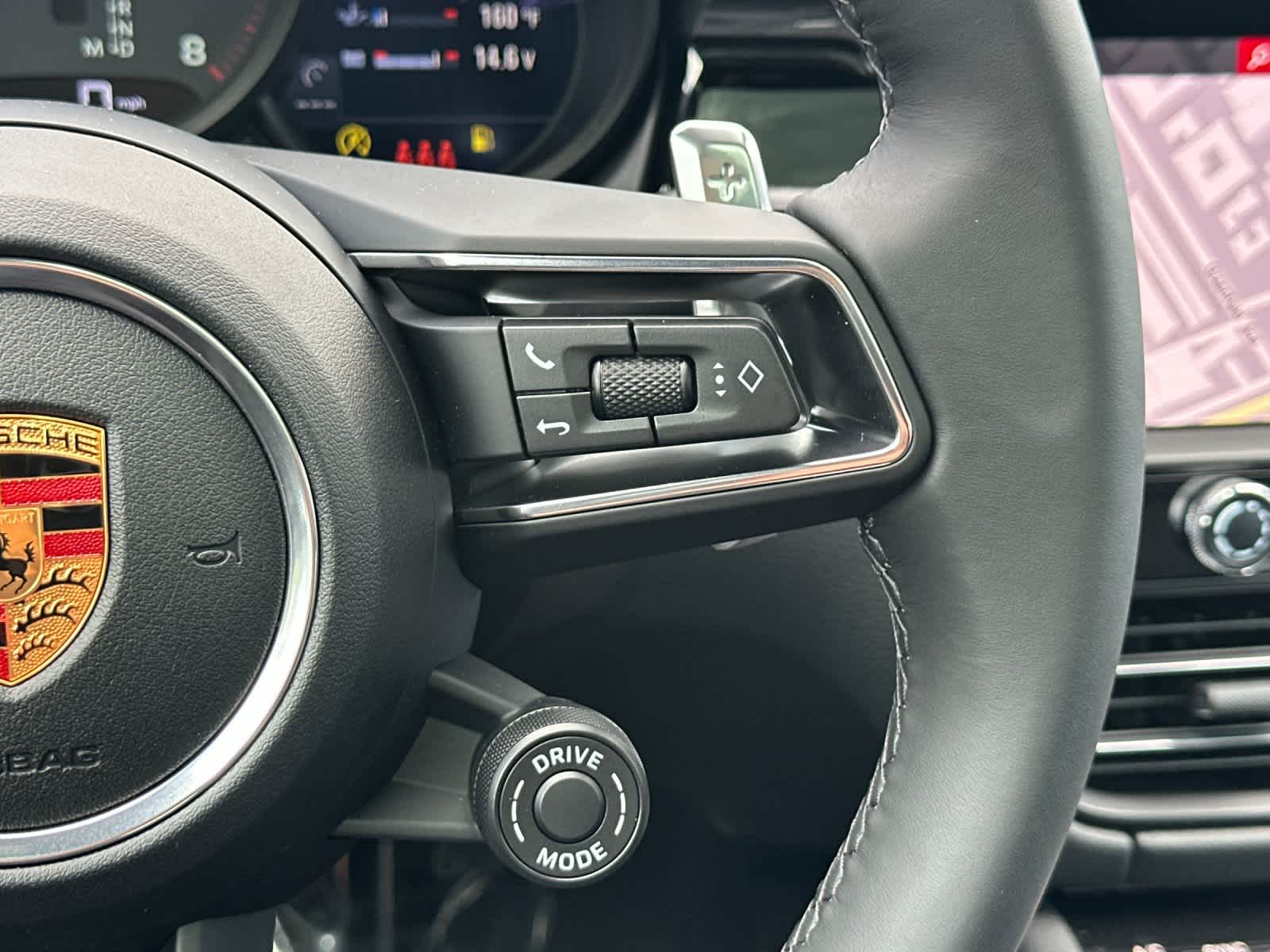 Thumbnail: 2026 Porsche Macan - 28