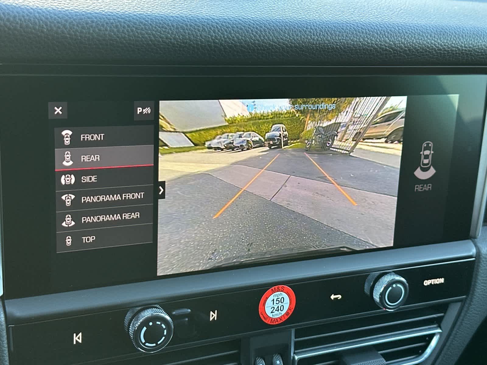 Thumbnail: 2026 Porsche Macan - 23